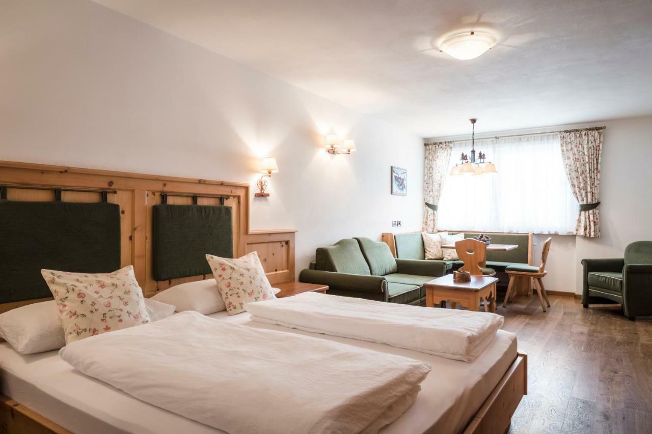 Piculin Alpin Apartments San Martino in Badia Esterno foto